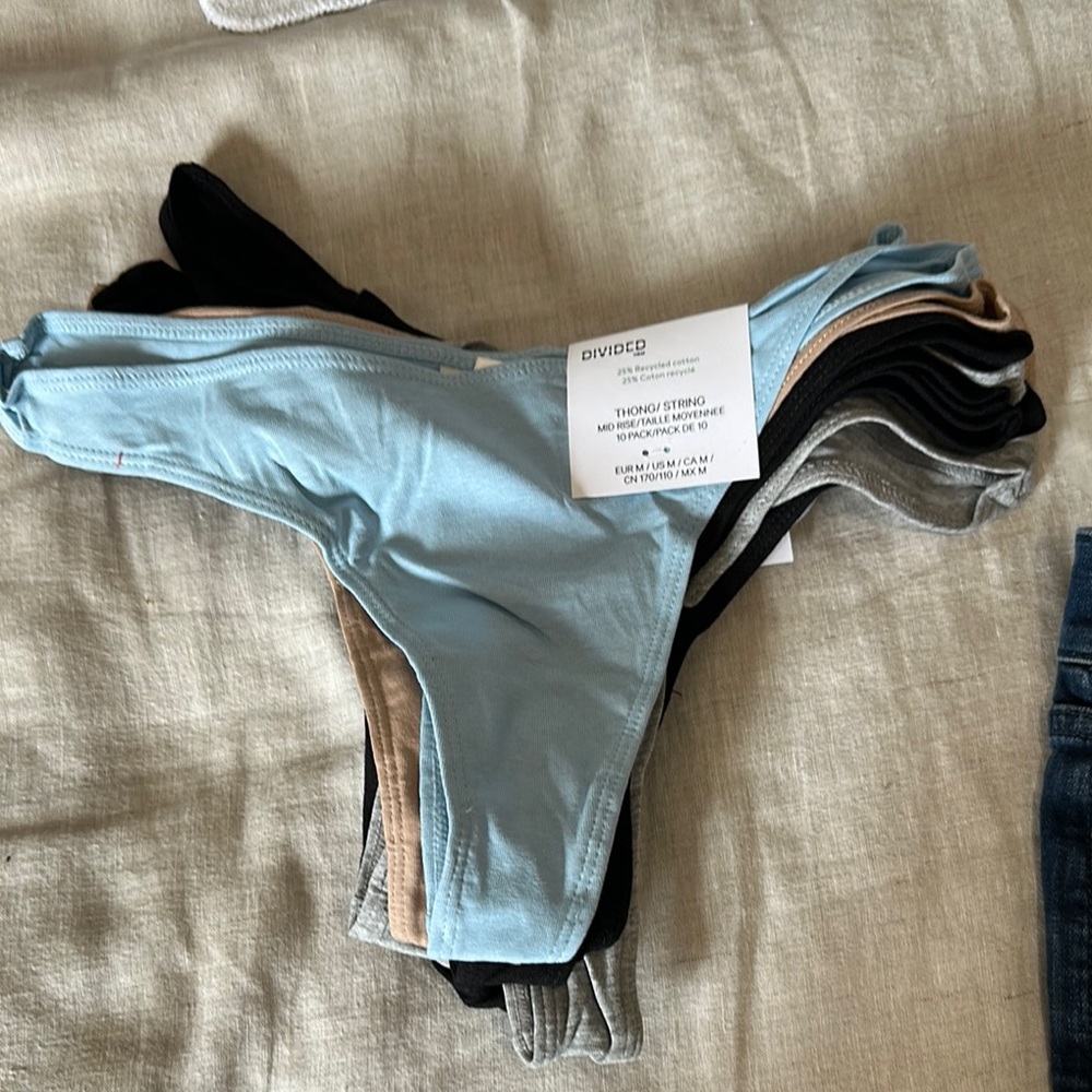 Divided woman’s thongs 10 pack - Light Blue, Black, Gray, Tan medium